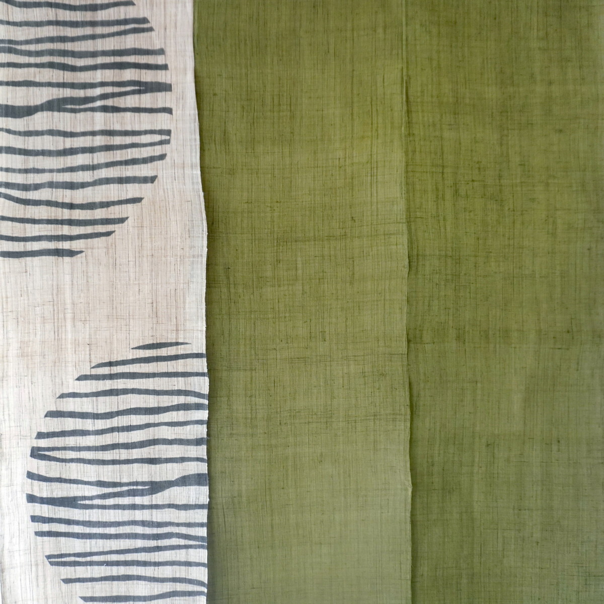 Japanese Linen Noren Curtain, Triple Panel, Kasumi Arc Pattern, Rikyu Green, 33.1 x 59.1 in, Handwoven Ramie, Made in Japan — view 2