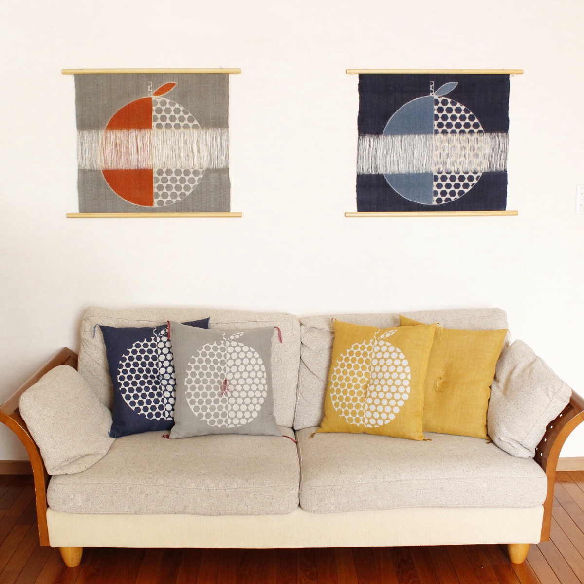 Japanese Linen Tea Cushion (Zabuton), Ihira Weave, Tortoiseshell Apple Motif, Indigo, 16.5 x 17.7 in, Made in Japan — view 8