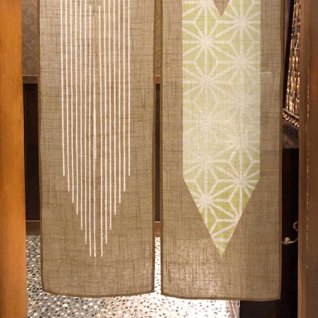 Japanese Noren Curtain, Arrow Feather Hemp Leaf Mustard, 33.5 x 59.1 in