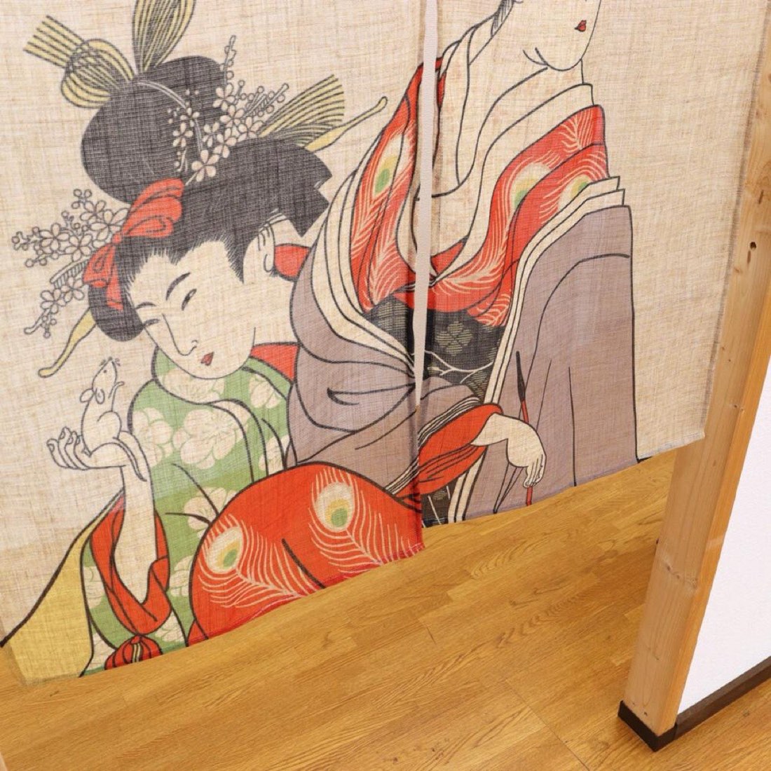 Japanese Noren Door Curtain, Two Beauty Portraits, 33.5 x 35.4 in, Made in Japan — view 4