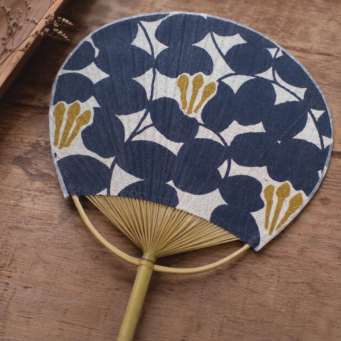 Japanese Uchiwa Hand Fan, Linen Floral Pattern Motif, Bamboo Frame, Made in Japan — view 9