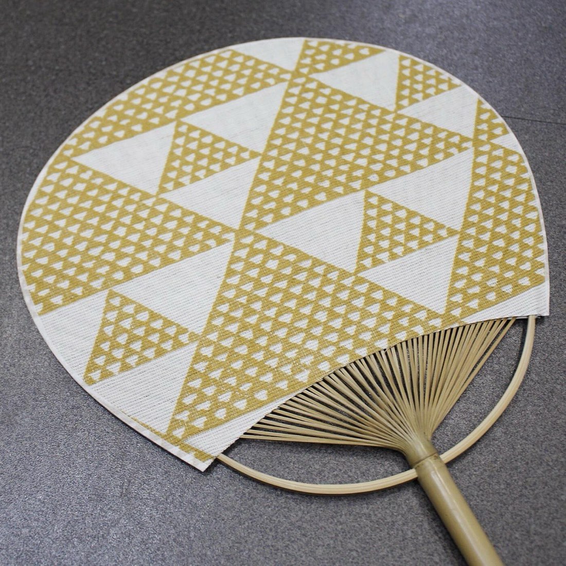 Japanese Uchiwa Hand Fan, Linen Uroko Scale Motif, Bamboo Frame, Made in Japan — view 7