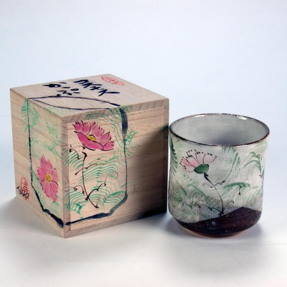 How to Use a Yunomi: Brewing Japanese Green Tea