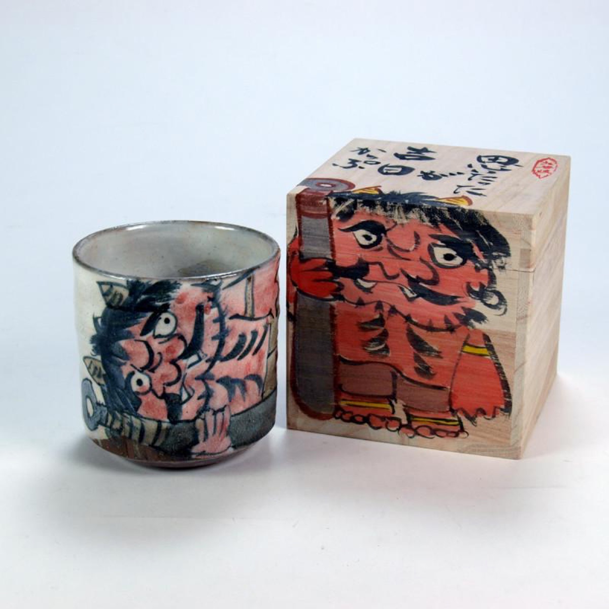 Japanese Tea Cup, Kutani Yunomi Lucky-Day Calligraphy — No Handle, Hand-Painted, Gift-Boxed (385ml) — view 3
