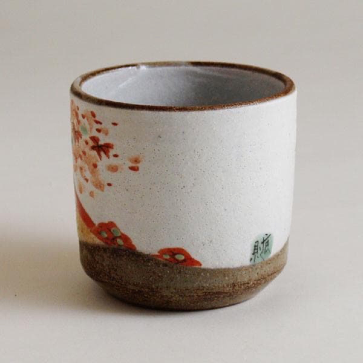 Japanese Tea Cup, Kutani Yunomi Mt Fuji by Master Fukuda — No Handle, Hand-Painted, Gift-Boxed (325ml) — view 6