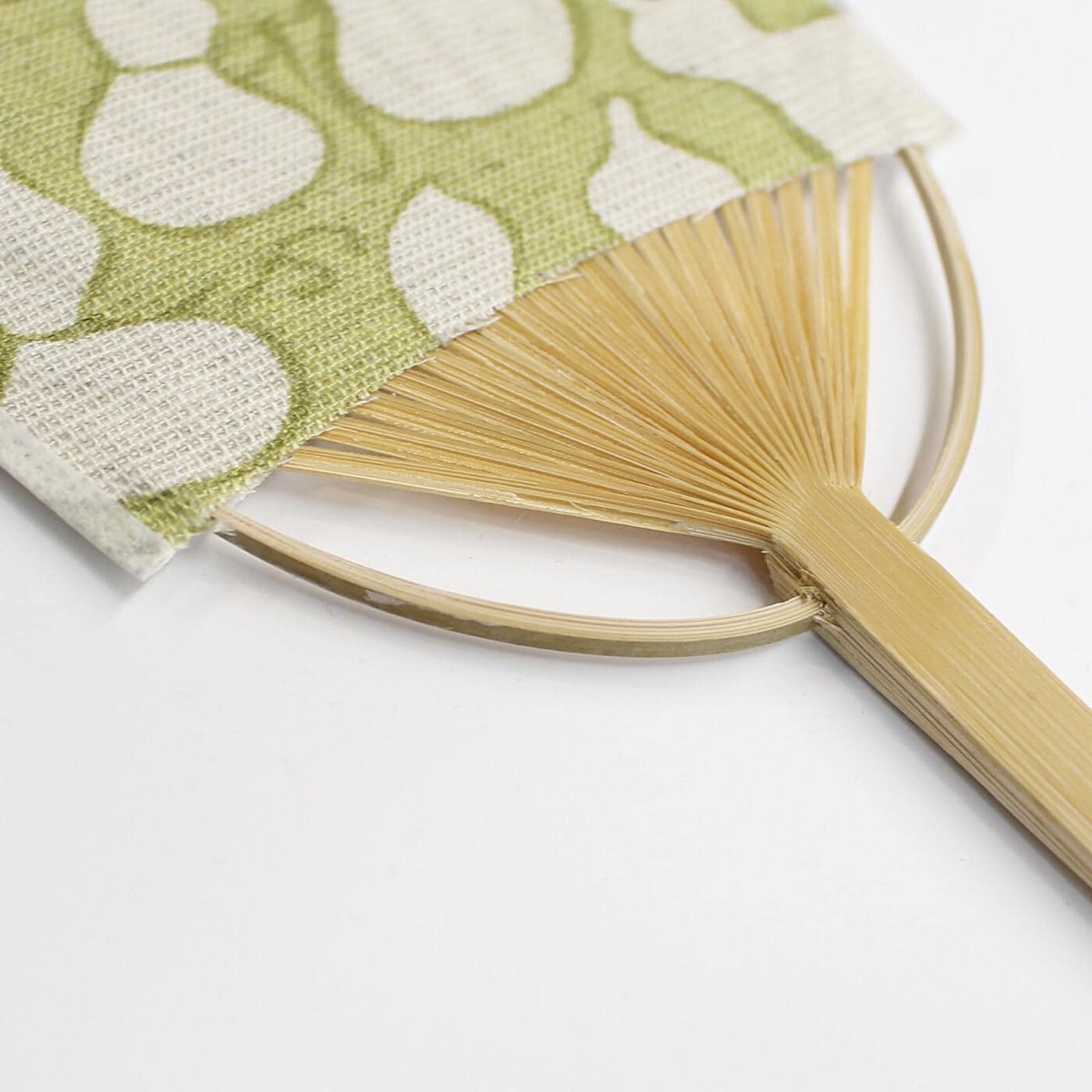 Mini Japanese Uchiwa Fan, Linen Gourd Scatter Motif, Bamboo Frame, Made in Japan — view 6