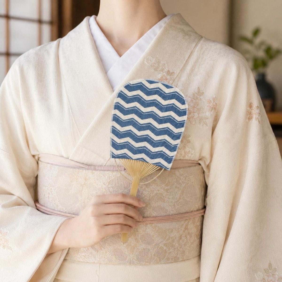 Mini Japanese Uchiwa Fan, Linen Komochi Yamagata Motif, Bamboo Frame, Made in Japan — view 2